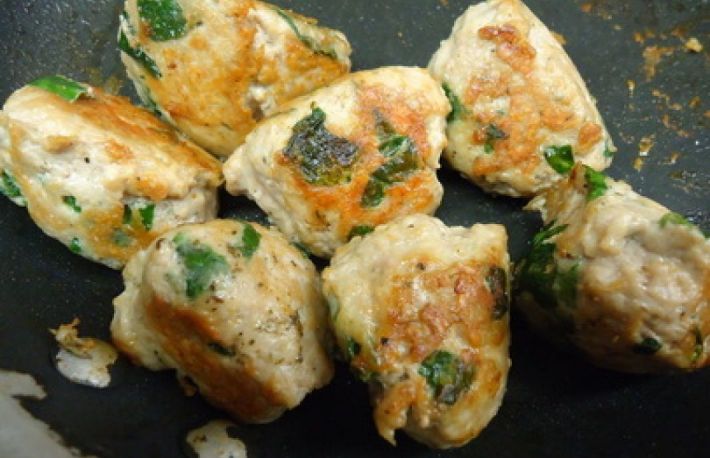 Chiftele de cartofi cu branza