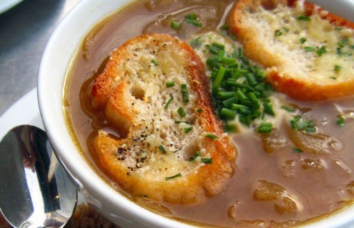 Afla cum se prepara supa de ceapa