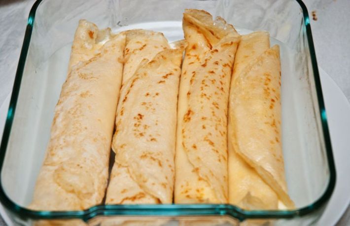 Afla cum se pregaesc clatitele cu branza la cuptor