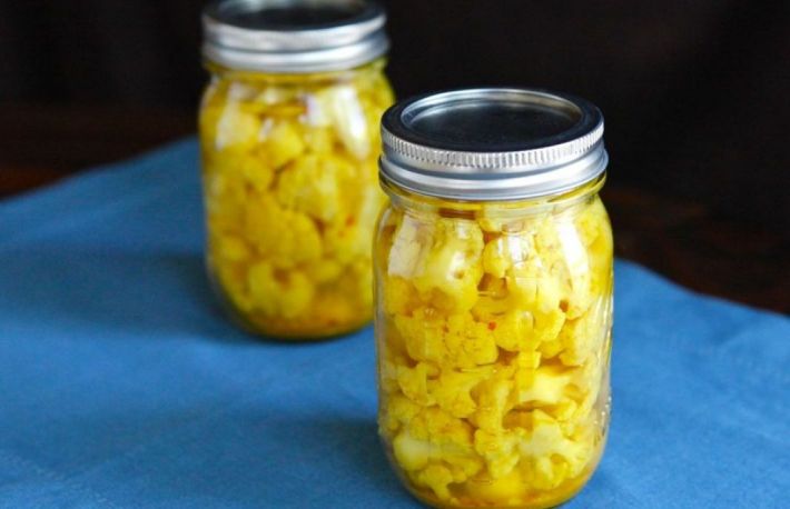 Vezi cum se face conopida marinata in otet