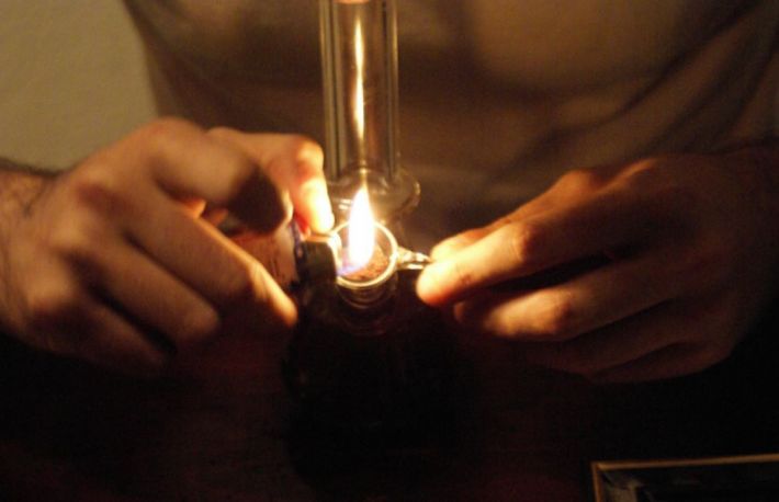 Cum se face un bong? 