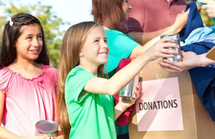 7 moduri de a creste copii recunoscatori in lumea egoista de azi