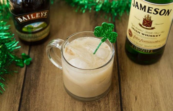 Crema de whisky irlandez Baileys. Cum se prepara acasa?