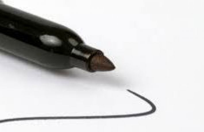 Cum sa indepartezi MARKERUL PERMANENT de pe orice suprafata