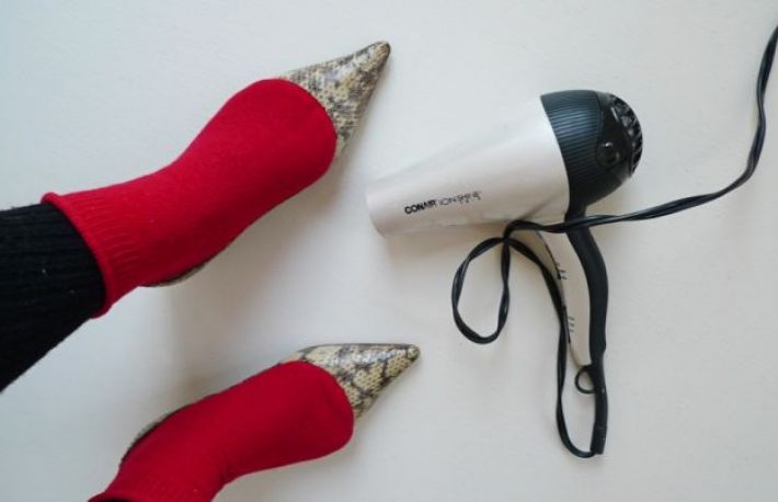 Cum sa largesti o pereche de pantofi din piele