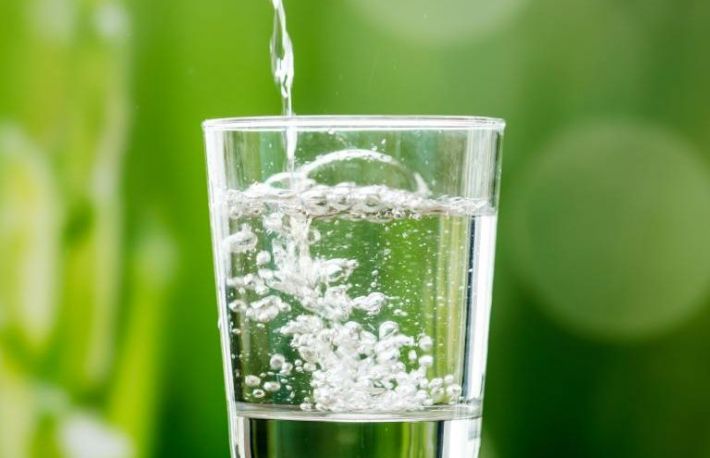 Cum sa folosesti apa minerala. Utilizari atipice