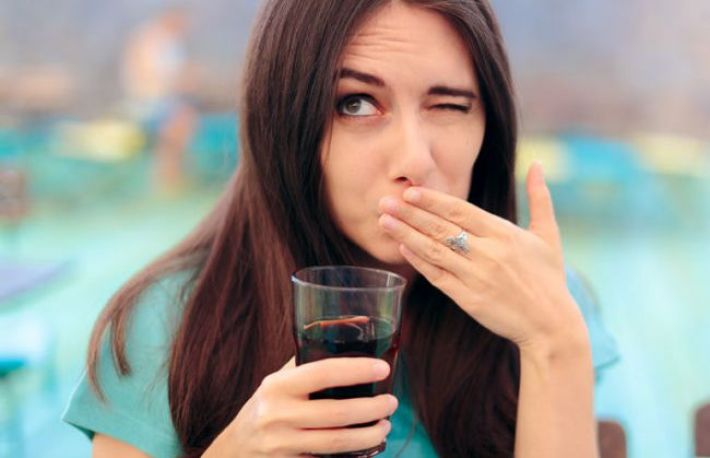 Cum sa te comporti in societate. Obiceiuri inestetice, dar sanatoase