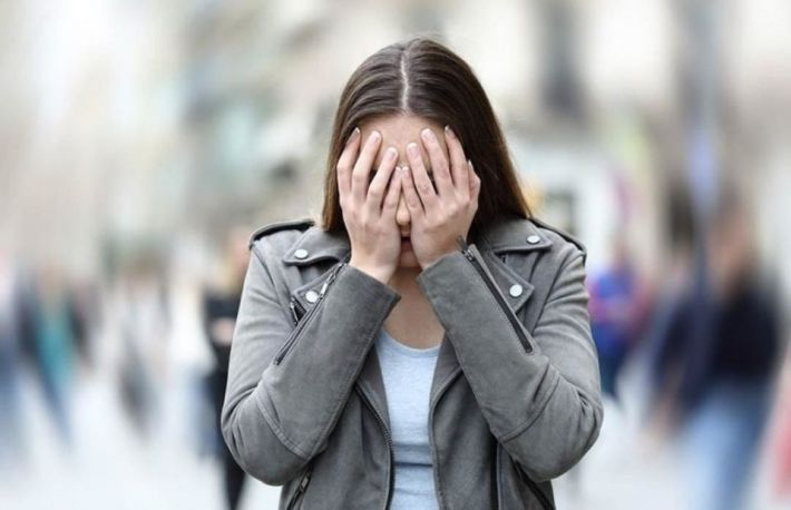 Ce este si cum poate fi tratata fobia sociala