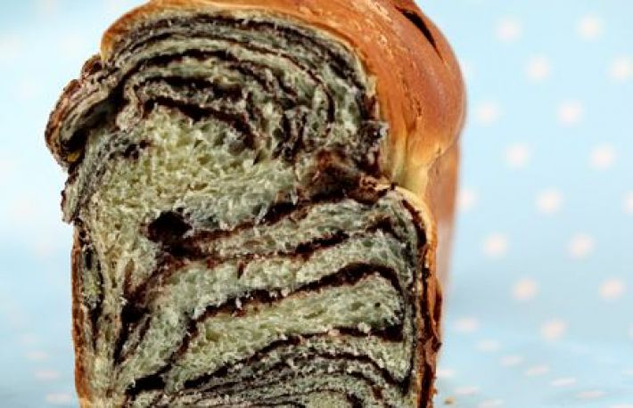 Cum sa faci cozonac cu ciocolata