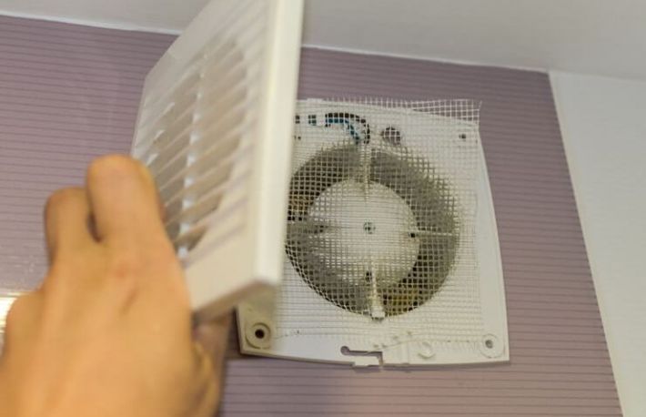 Cum sa cureti ventilatorul de baie