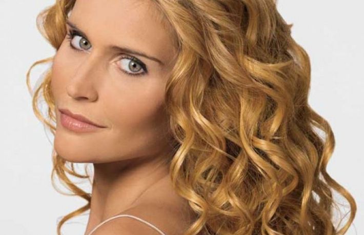 Cum sa alegi tunsoarea potrivita pentru parul buclat?