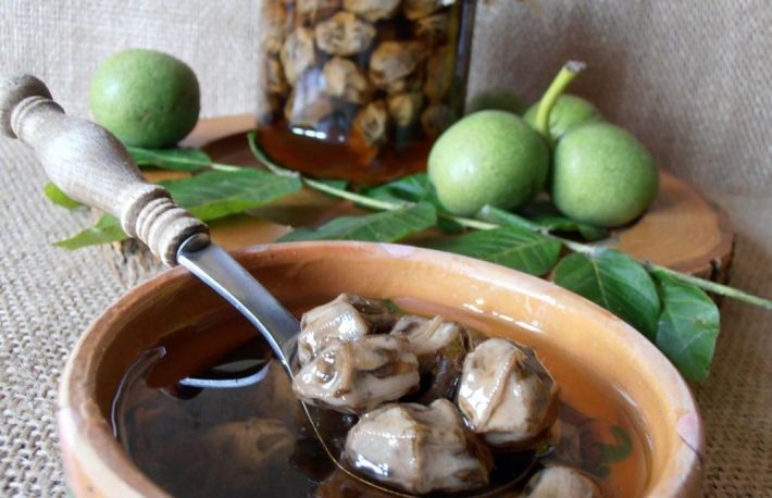 Dulceata de nuci albe