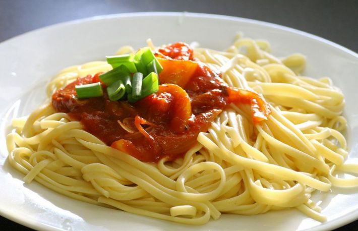 Afla cum se prepara spaghetele milaneze