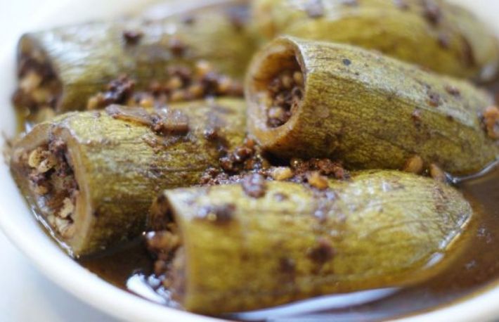 Afla cum se prepara dovleceii umpluti cu carne