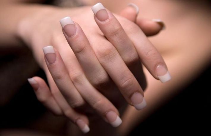 Cum sa tratezi cuticulele crapate?