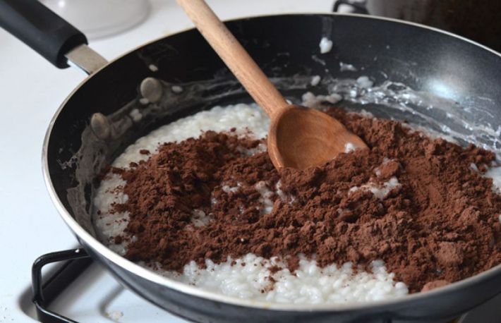Reteta: Budinca de orez cu cacao