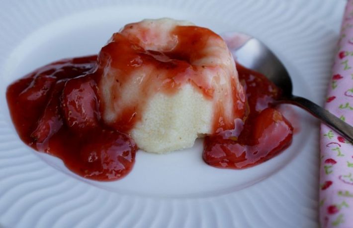 Afla cum se face budinca de gris cu lapte