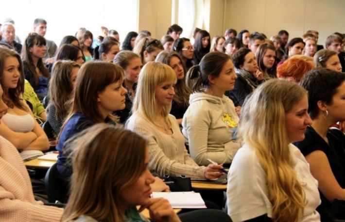  Afla care sunt beneficiile unui schimb de experiente pentru studenti