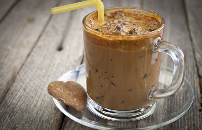 Afla cum se face o cafe glace perfecta