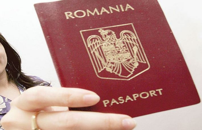Ce acte sunt necesare pentru eliberarea pasaportului  persoanelor majore?