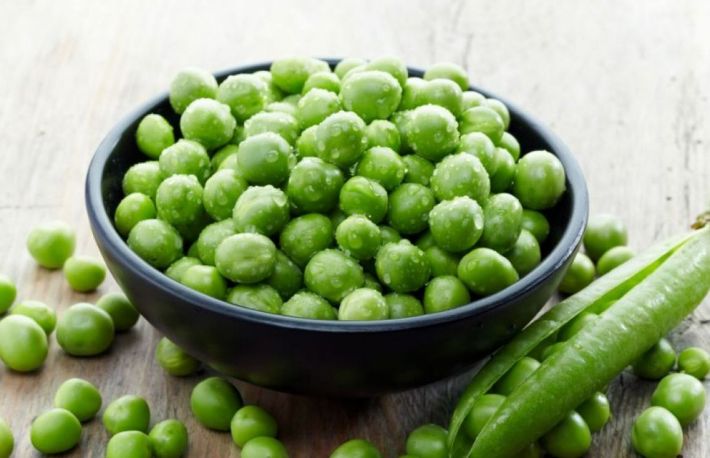  Mancare de mazare verde pastai cu unt