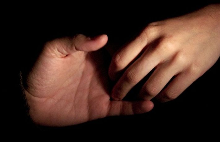 Cum poti evita transpiratia la nivelul palmelor?