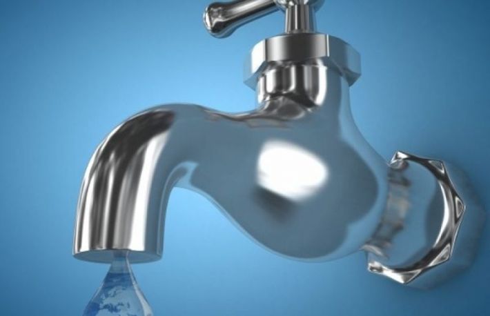 Cum sa ajustezi presiunea apei de la robinet?