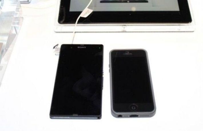 Cum se transfera contactele de pe un iPhone pe altul?