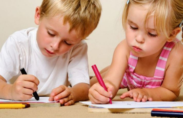 Cum poti socializa cu fetele din scoala?