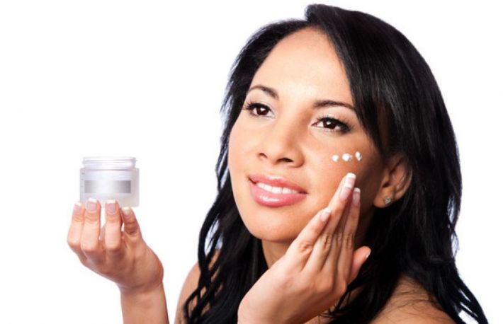 Ingrijirea tenului dupa tratamentul microdermoabraziv