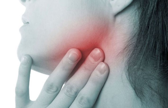 Cum poti recunoaste cancerul de gat?