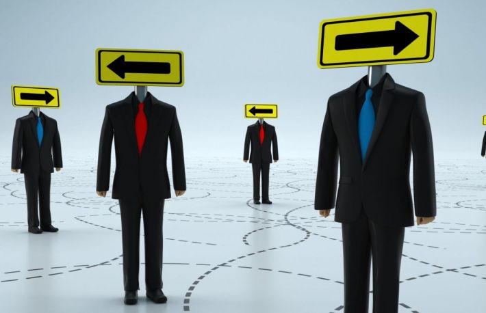 Cum sa tii secret fata de sef faptul ca iti cauti un alt loc de munca