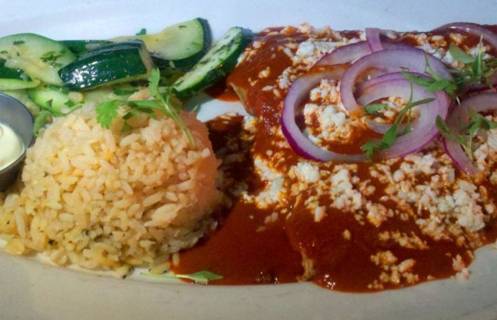 Cum se prepara sosurile enchilada vegetariene