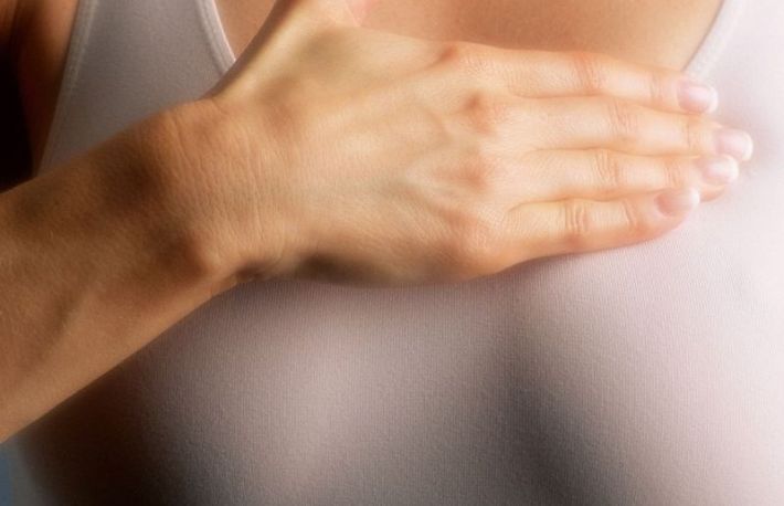 Remedii naturiste pentru durerile de sani