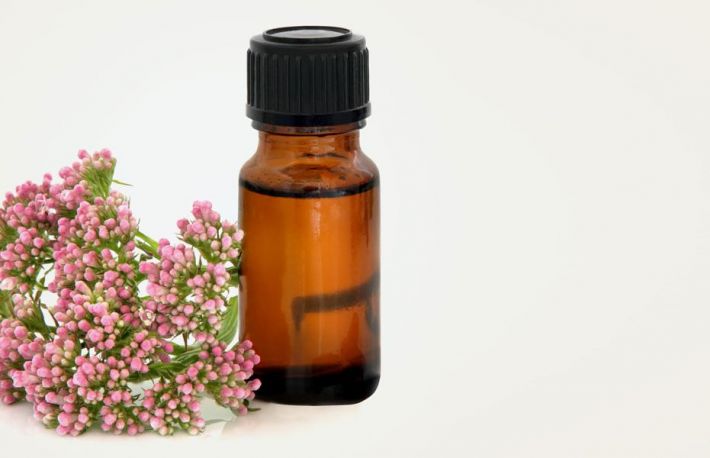  Care sunt beneficiile folosirii uleiurilor esentiale acasa