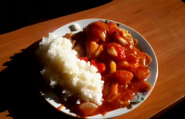 Cum se prepara sosul dulce-acrisor