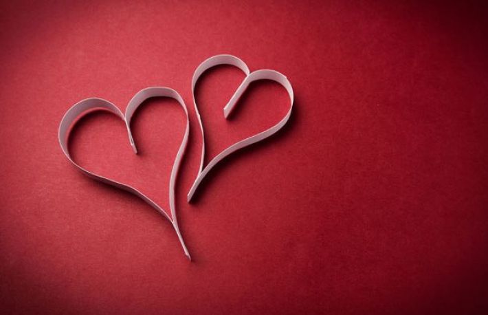 Cum sa rezisti in CASNICIE. Vezi care sunt cele 7 etape ale unei relatii