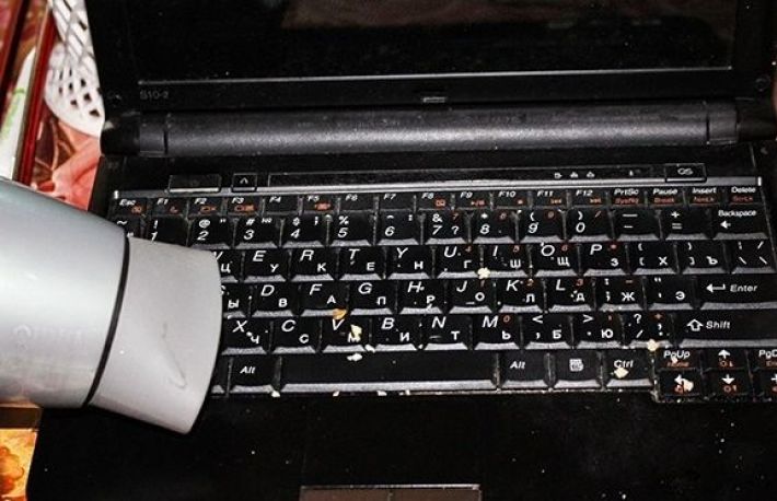 Cum sa indepartezi PRAFUL si MIZERIA de pe PC