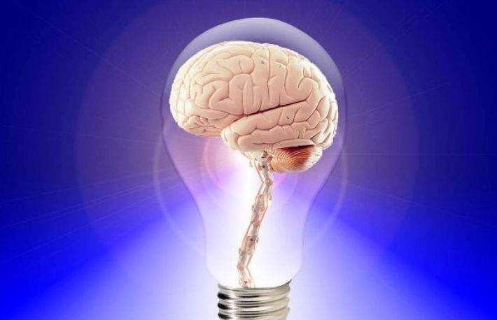 Cum sa te comporti in societate. Evita aceste tipare