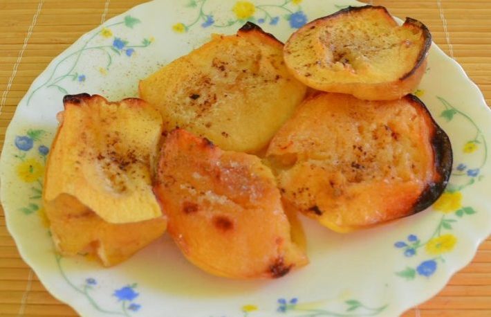 Cum sa prepari gutui la cuptor cu scortisoara