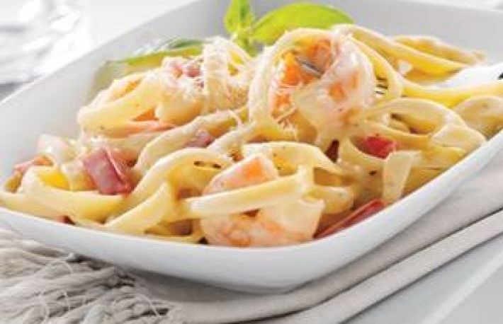 Cum se prepara fettuccine cu fructe de mare sau peste?
