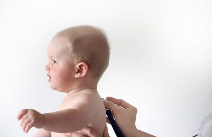 Remedii impotriva tusei la bebelusi