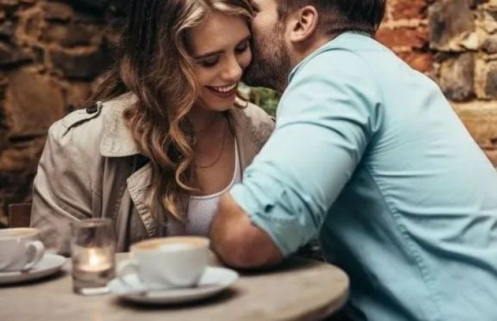 Intalnirea a mers bine? 10 semne ca doreste sa te vada din nou