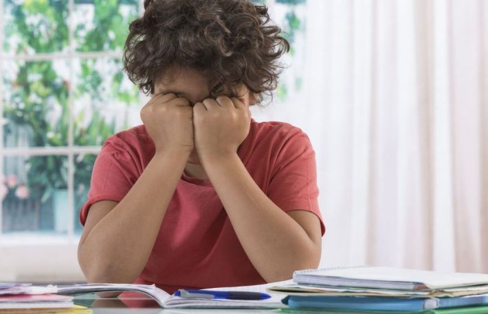 Cum influenteaza educatia relatiile de dragoste