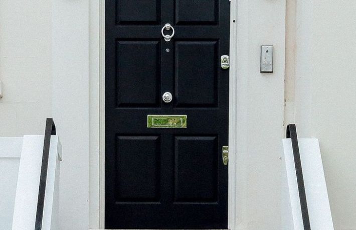 Ce spune culoarea usii de la casa despre tine