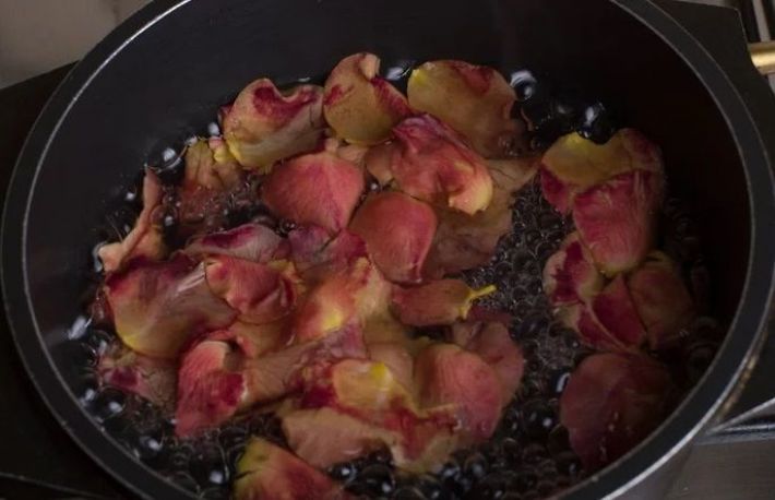 Cum sa prepari ceai de trandafiri