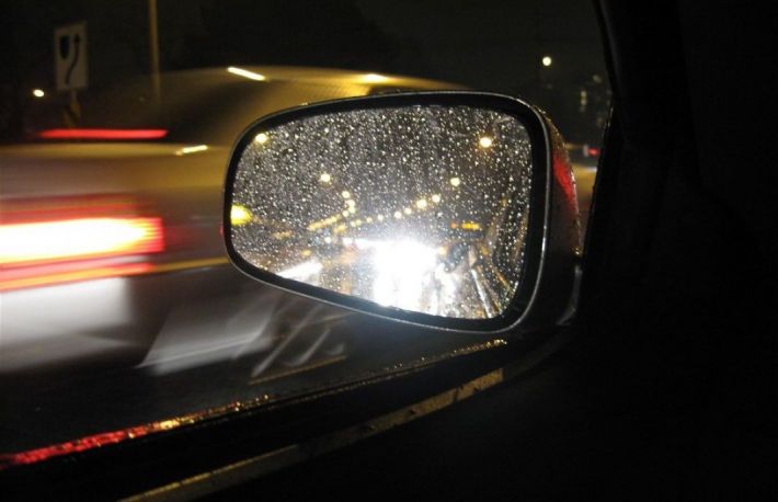 Cum sa maresti vizibilitatea la volan pe timp de ploaie?