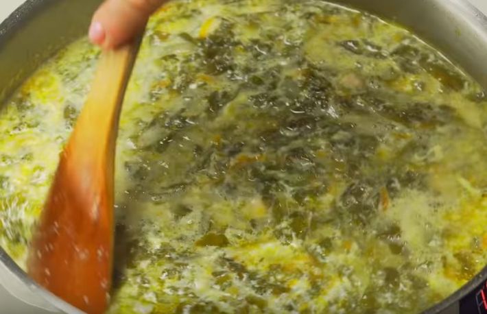 Cum sa faci supa de macris cu pui afumat