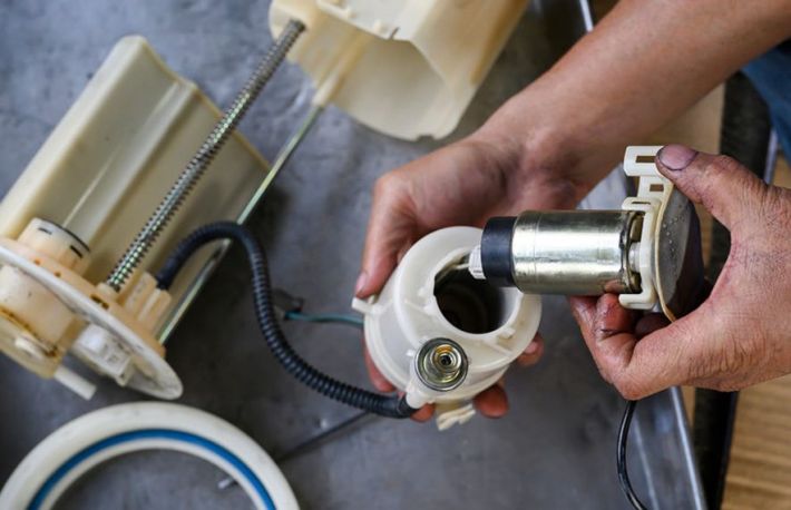 Cum sa repari pompa de combustibil a masinii