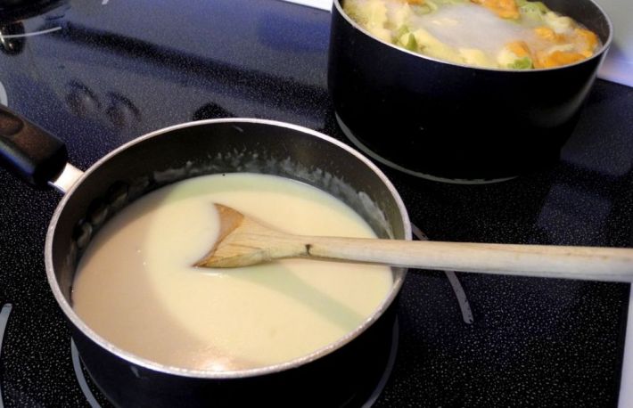 Cum se prepara Sosul Alfredo?